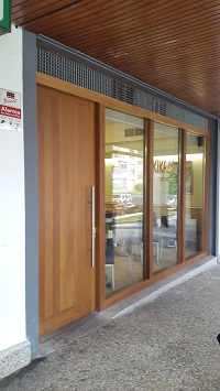 puerta de oficina
